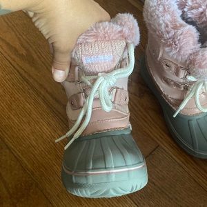 London Fog winter boots for kids